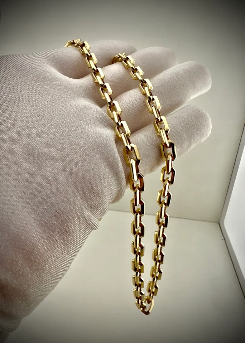 Corrente em ouro amarelo